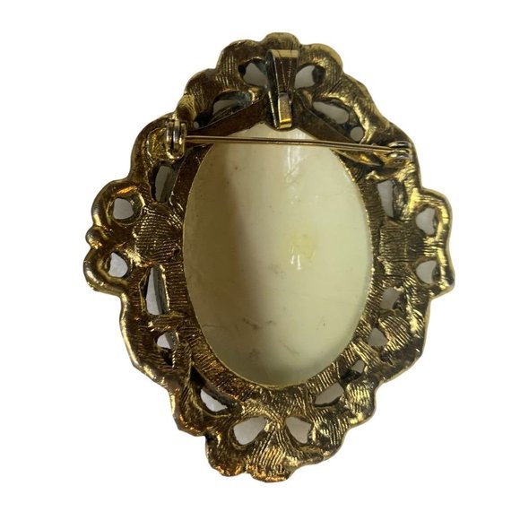 Vintage Goldtone Eggshell Brooch Pendant Rose Overaly 2.5" - Picture 8 of 8